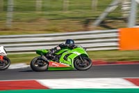 brands-hatch-photographs;brands-no-limits-trackday;cadwell-trackday-photographs;enduro-digital-images;event-digital-images;eventdigitalimages;no-limits-trackdays;peter-wileman-photography;racing-digital-images;trackday-digital-images;trackday-photos